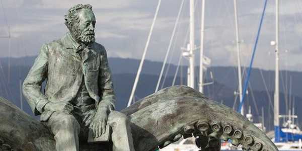 Monumento a Julio Verne