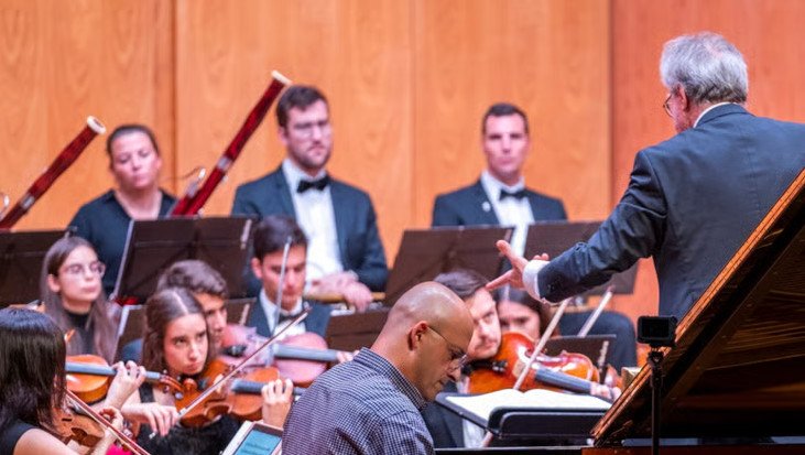 Orquestra Clásica de Vigo Beethoven: V Sinfonía + Concerto n.3 para piano