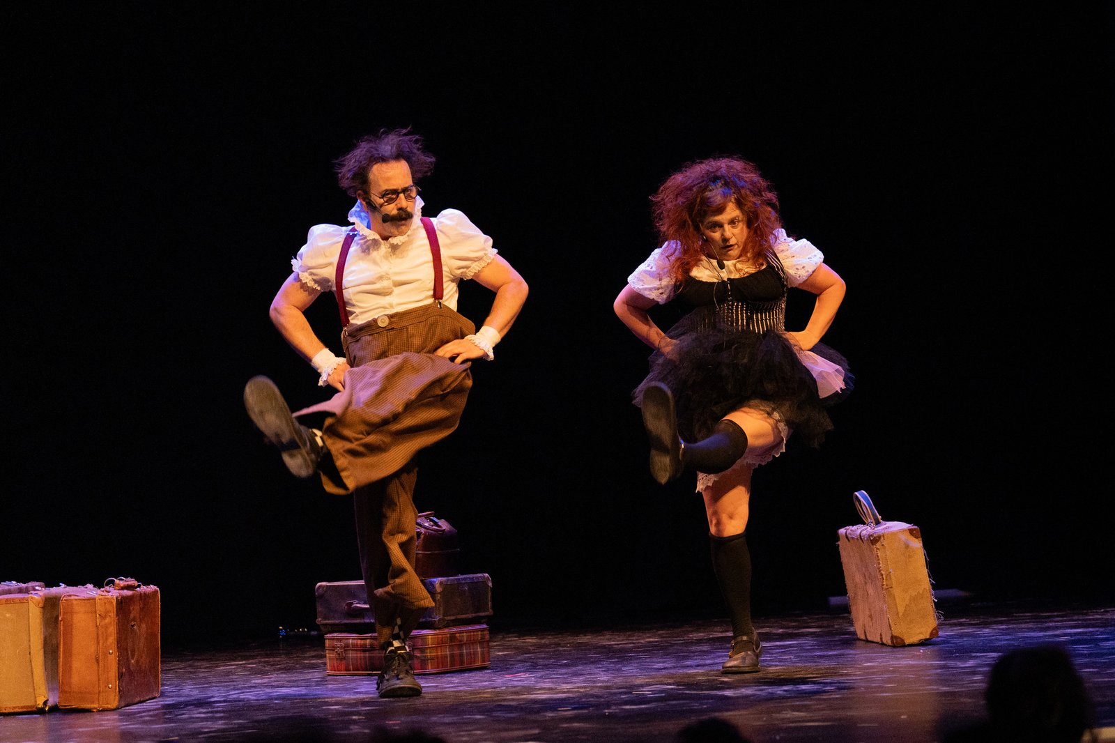 Arturo Cocas Cía.:»Bagaxe». Día Mundial do Circo