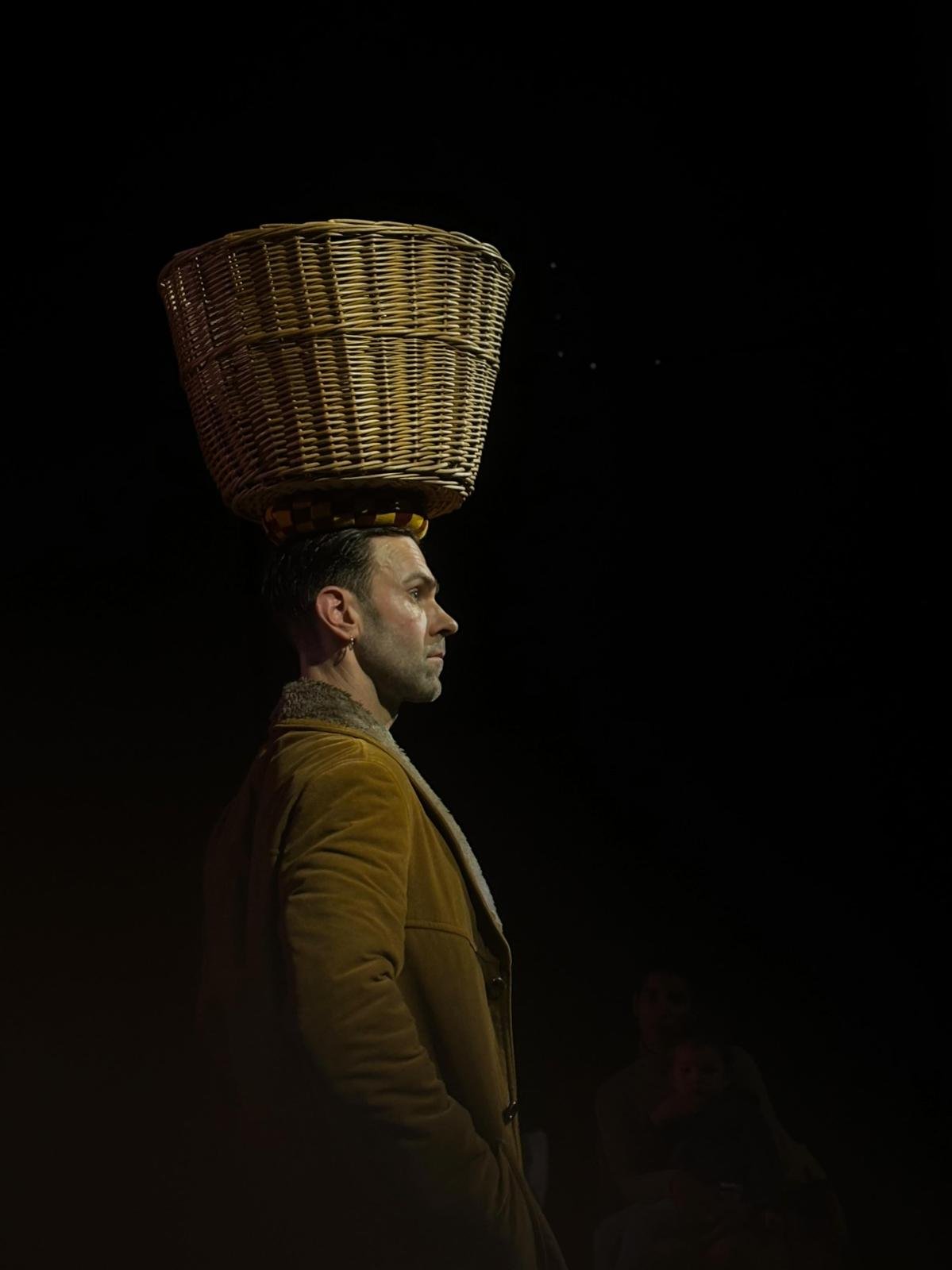 Fran Sieira, Cía. de Danza: «Benquerer, Fran Sieira báilalle a Caamaño&Ameixeiras». Día Internacional da Danza. ENTRADAS ESGOTADAS